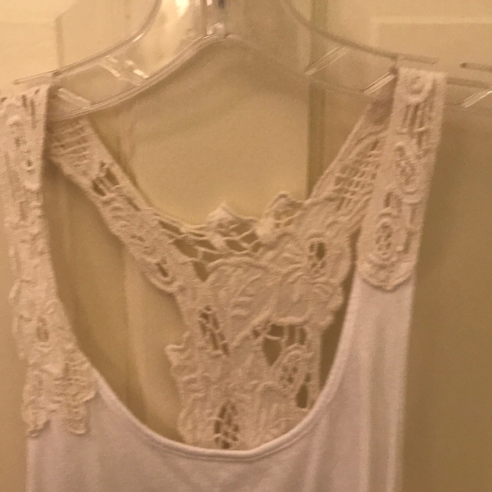 Razor Back Top - Picture 2 of 5